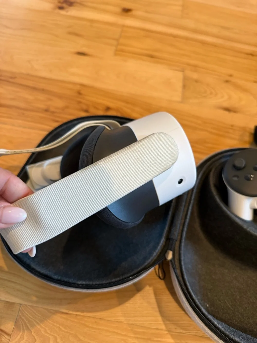 Quest 2 White VR Headset